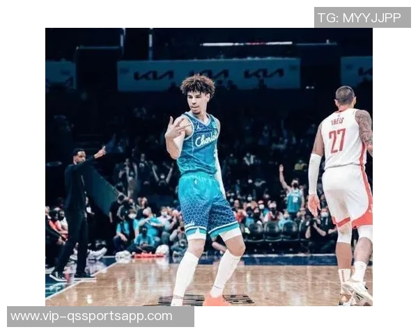 拉梅洛鲍尔尽显个人能力27投12中砍下34分8篮板9助攻难救球队失利